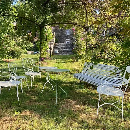 Chateau De Lescure Πανσιόν 3*