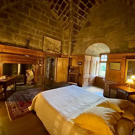 Chateau De Lescure 3* Saint-Martin-sous-Vigouroux