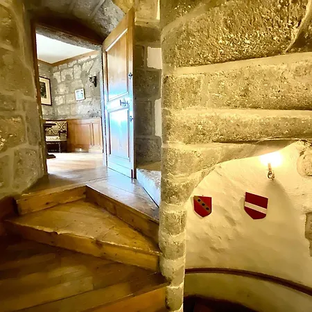 Chateau De Lescure 3* Saint-Martin-sous-Vigouroux