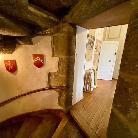 Pensjonat Chateau De Lescure 3*