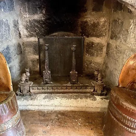 Chateau De Lescure