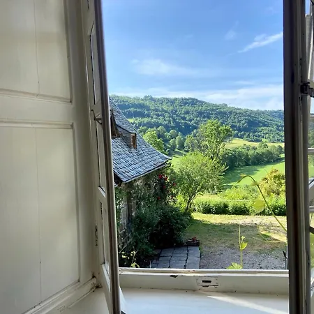 Pensjonat Chateau De Lescure